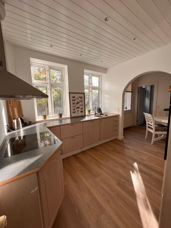Jonas Hus - Munkgaard Bed & Breakfast Store Heddinge Екстериор снимка